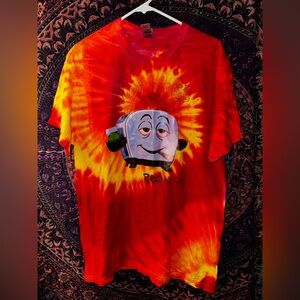 Gildan Red and Yellow Fiber Arts Masterpiece